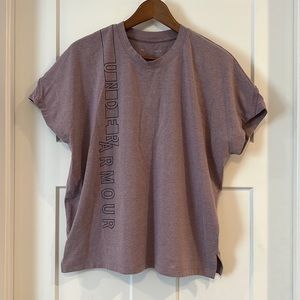 Womens size M. Under Armor shirt